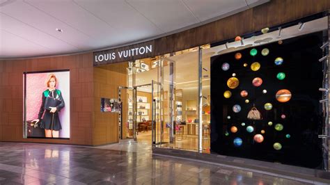 louis vuitton jersey shore outlets|paramus garden state plaza.